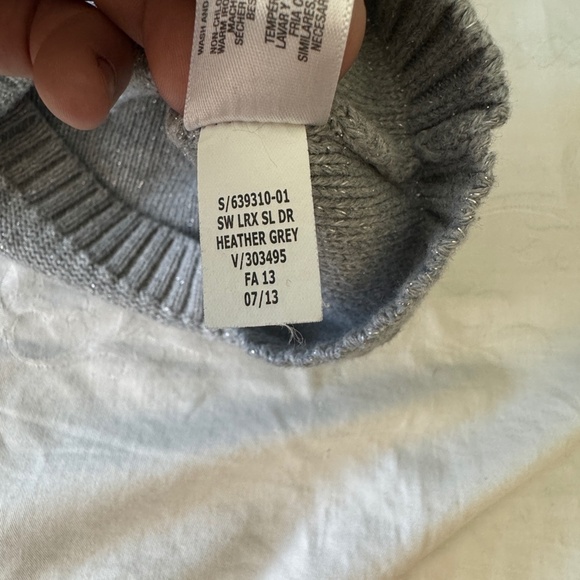 Old Navy Women's Gray Glitter Sleeveless Knit Long Tunic Sweater Medium Pockets - Picture 6 of 12